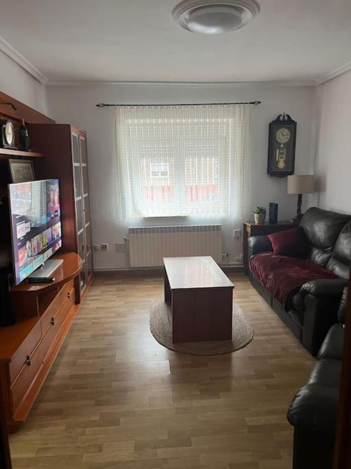 Piso 5 Min A Pie Del Centro Parking Gratis Appartement Valladolid Buitenkant foto